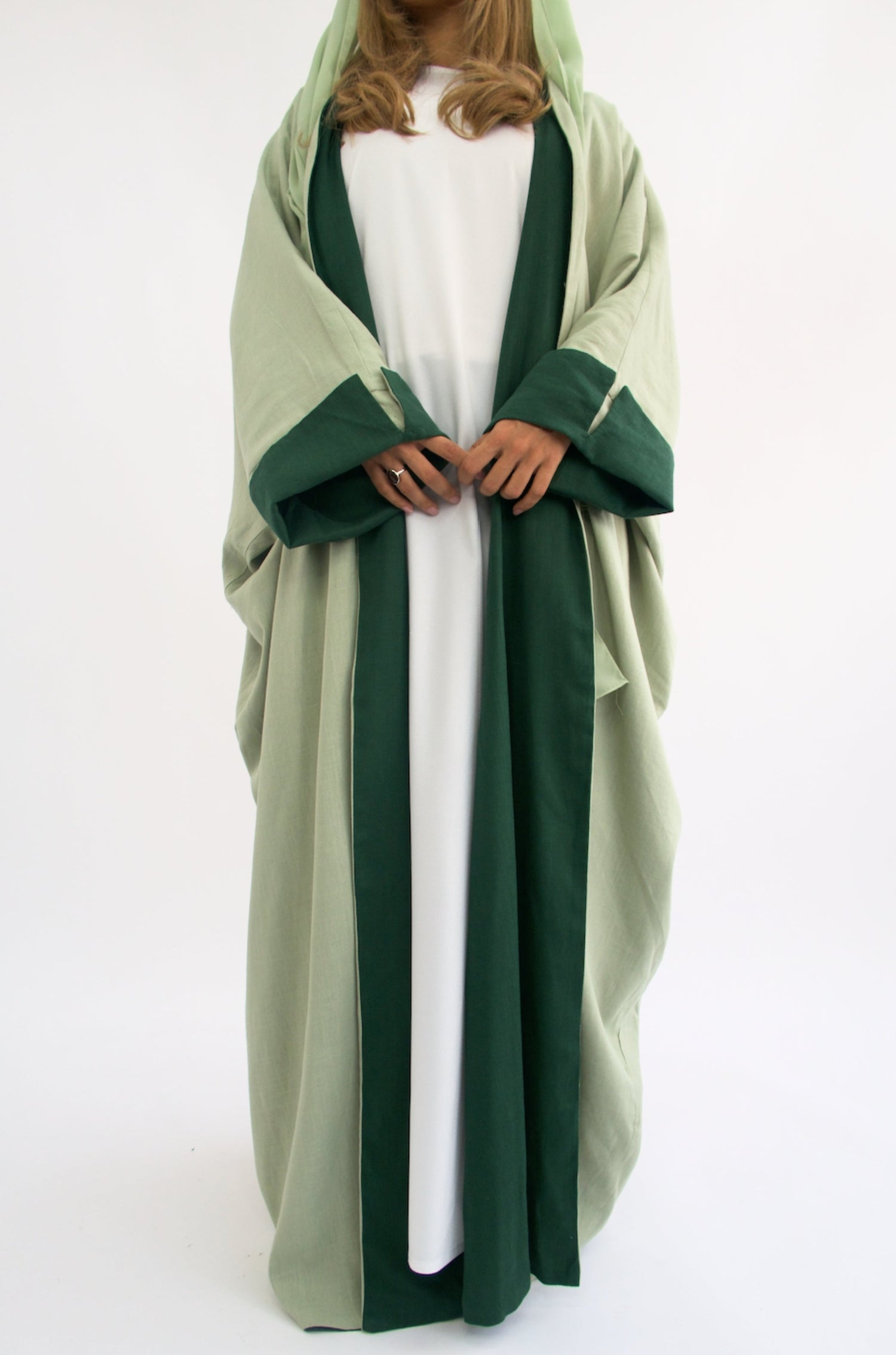 Inayah Reversible Abaya