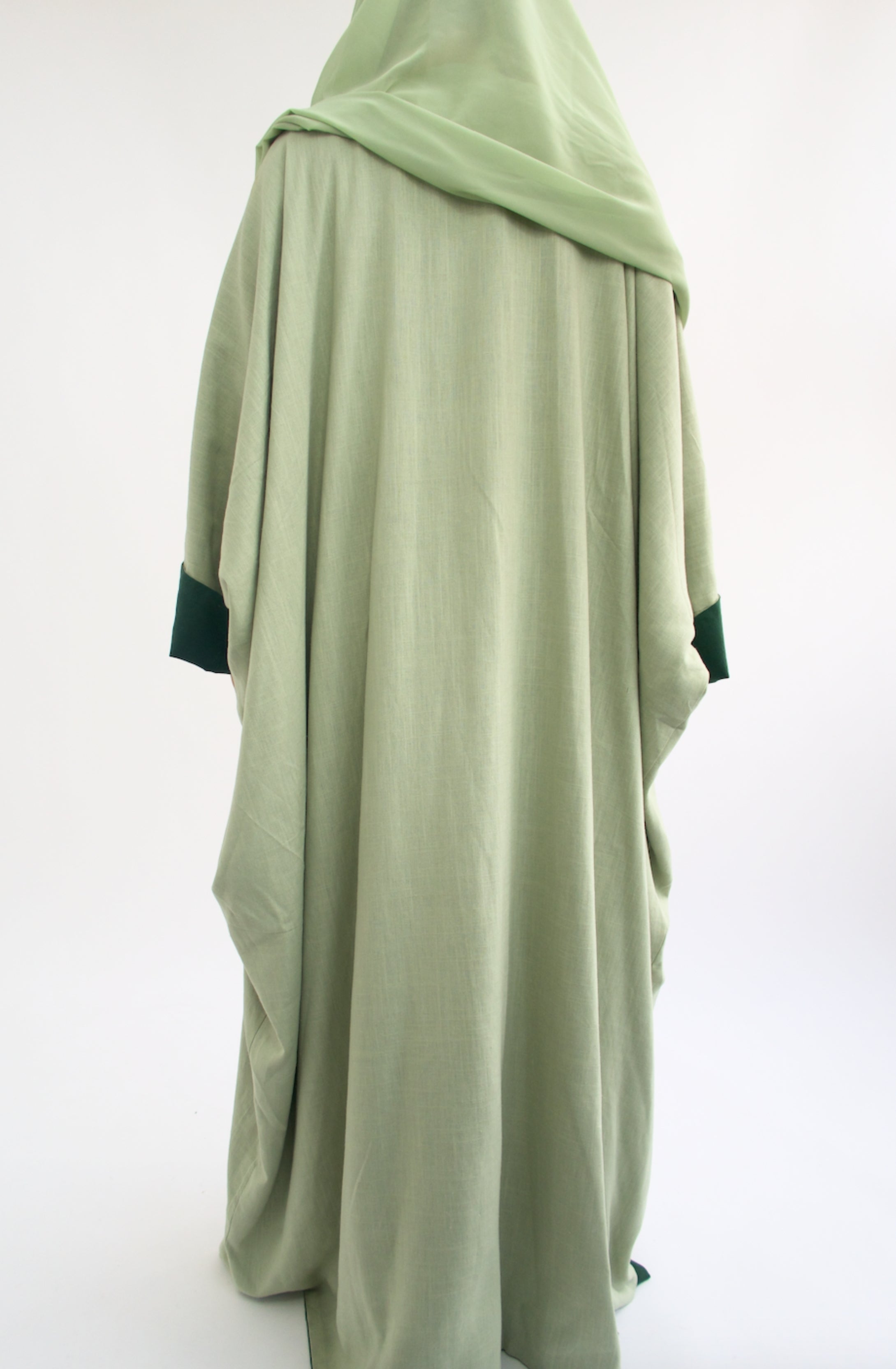 Inayah Reversible Abaya