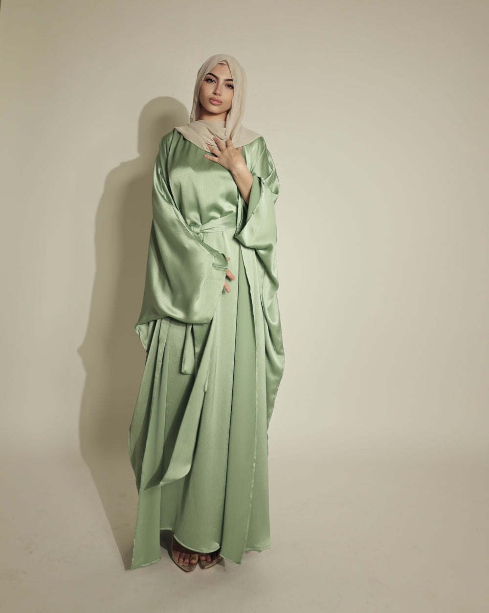 Leyah Abaya Set