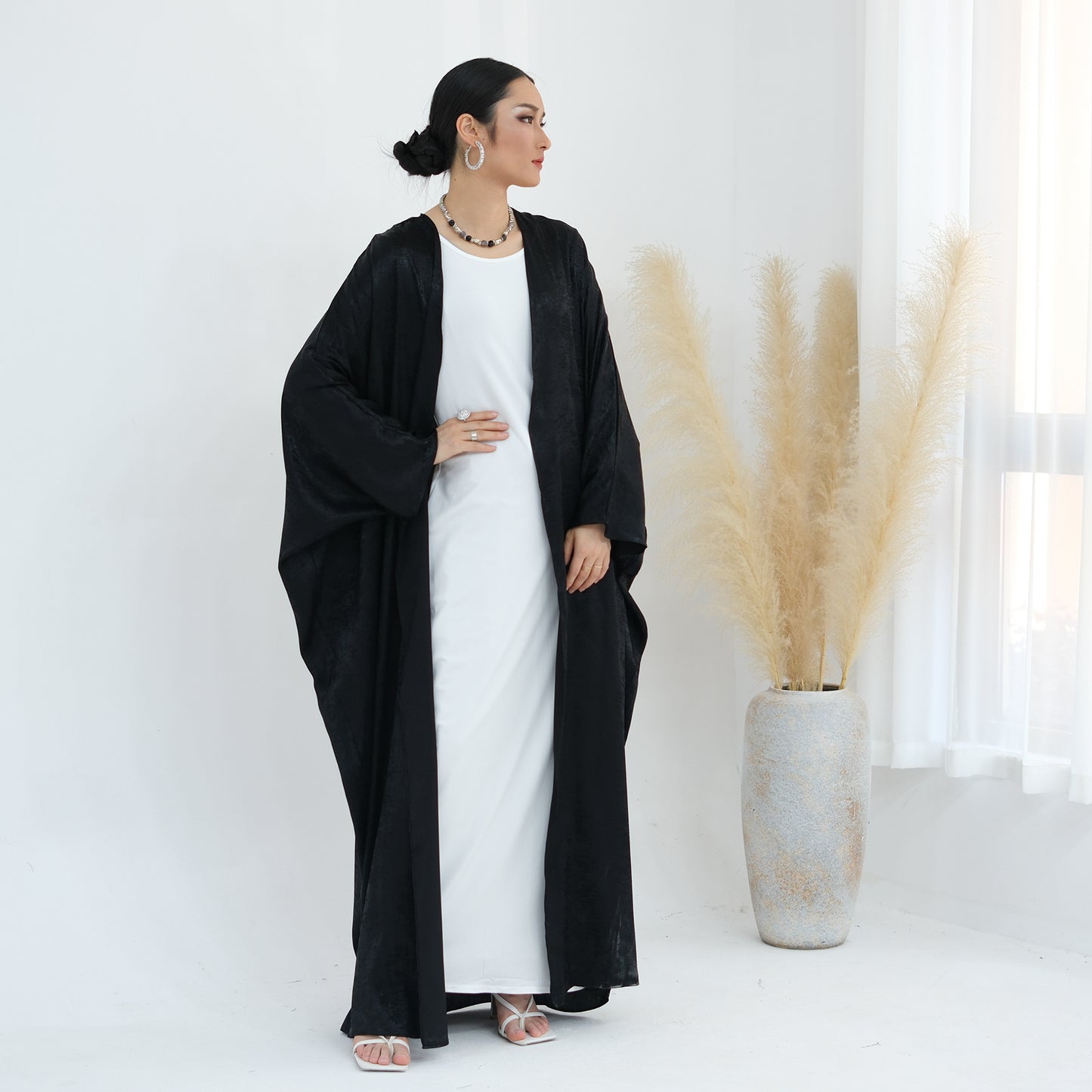 Jamilah - Open Abaya