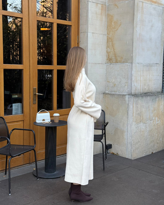 #color_off-white