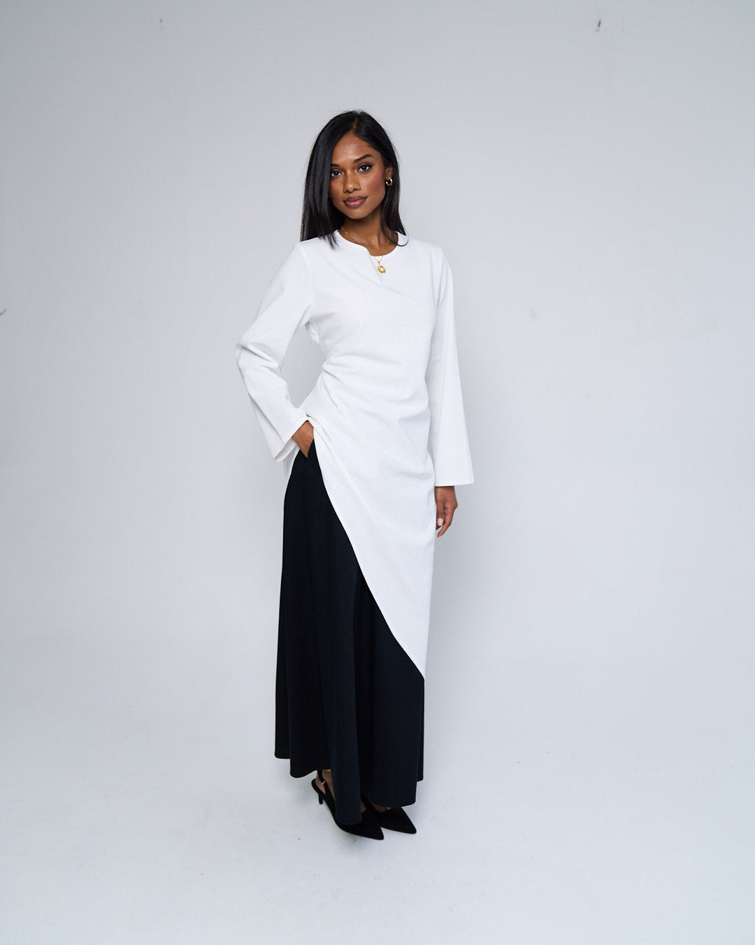 #color_white-top-black-skirt