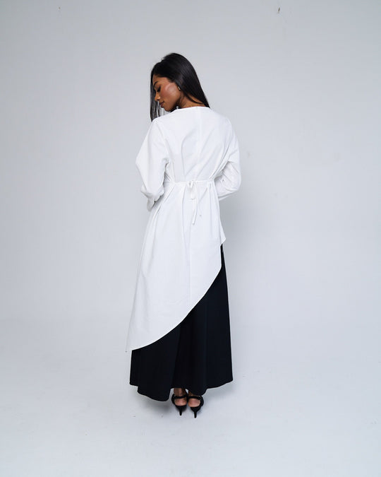 #color_white-top-black-skirt