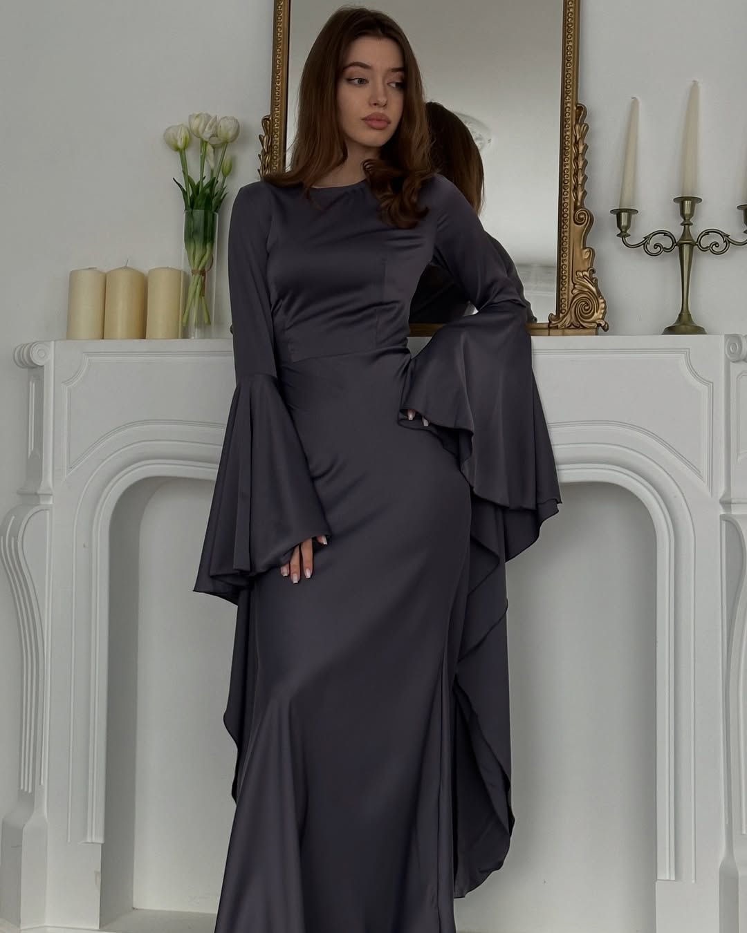 Eleanore - Bell sleeves Dress