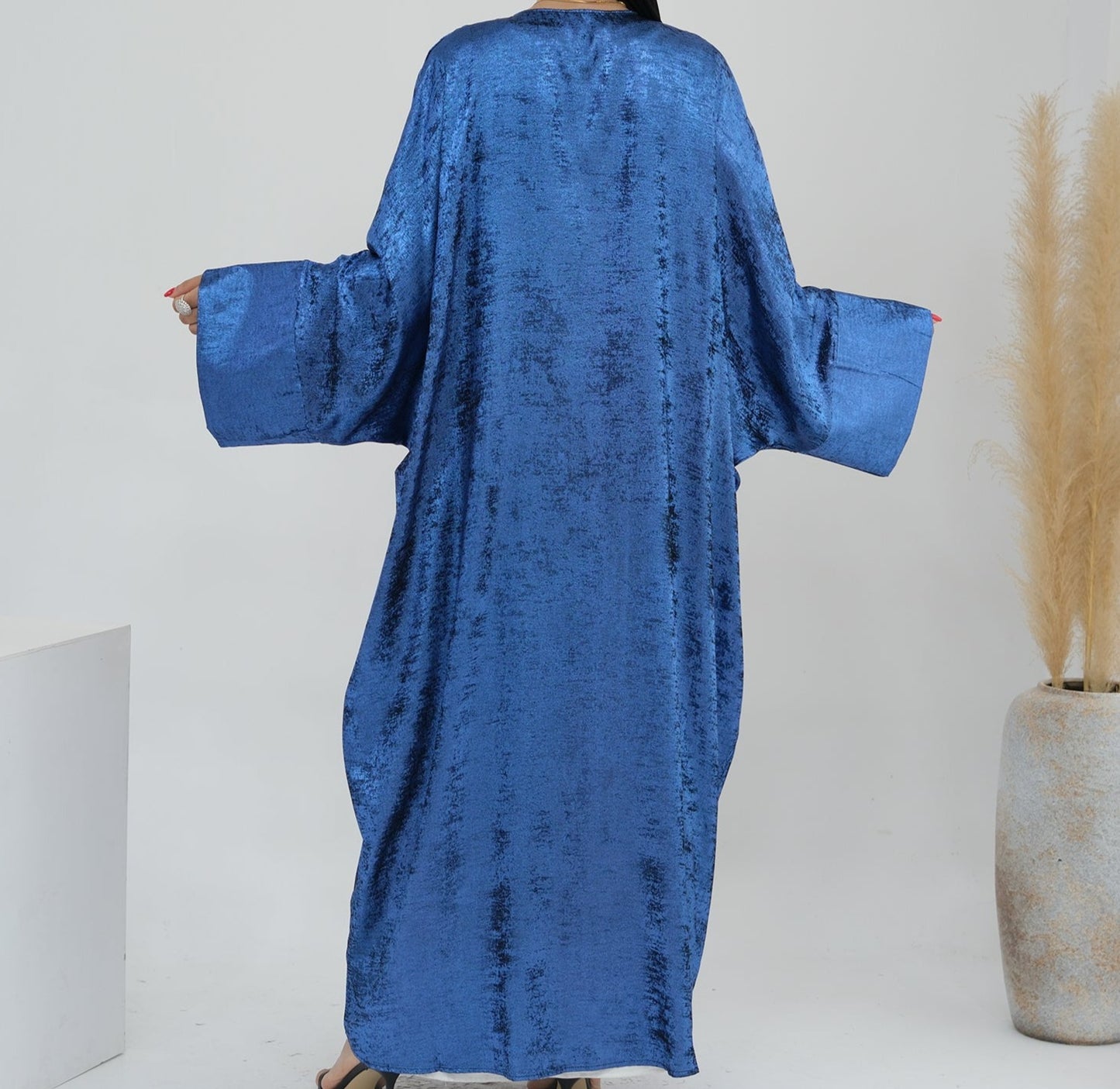 Farah Velvet Kimono