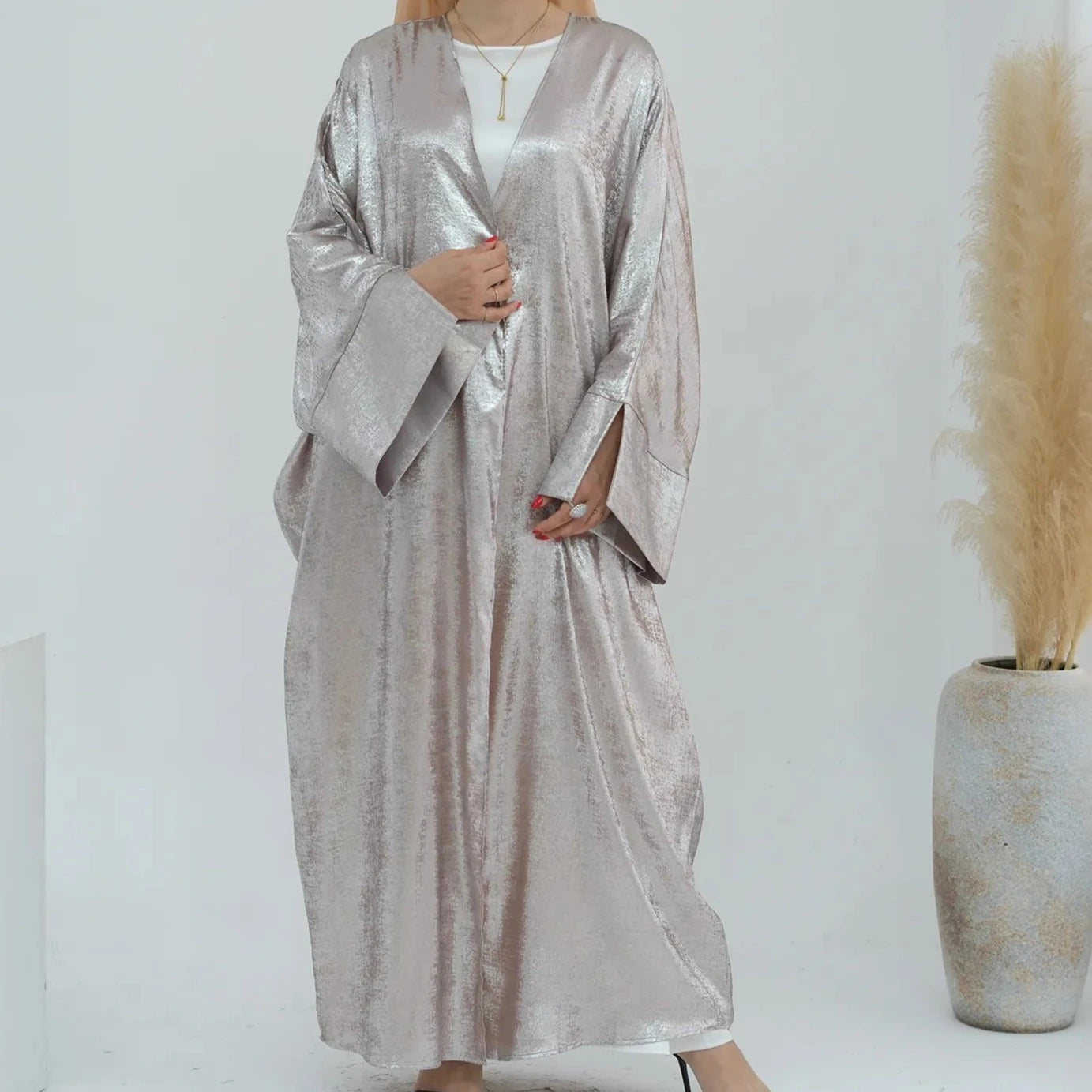 Farah Velvet Kimono