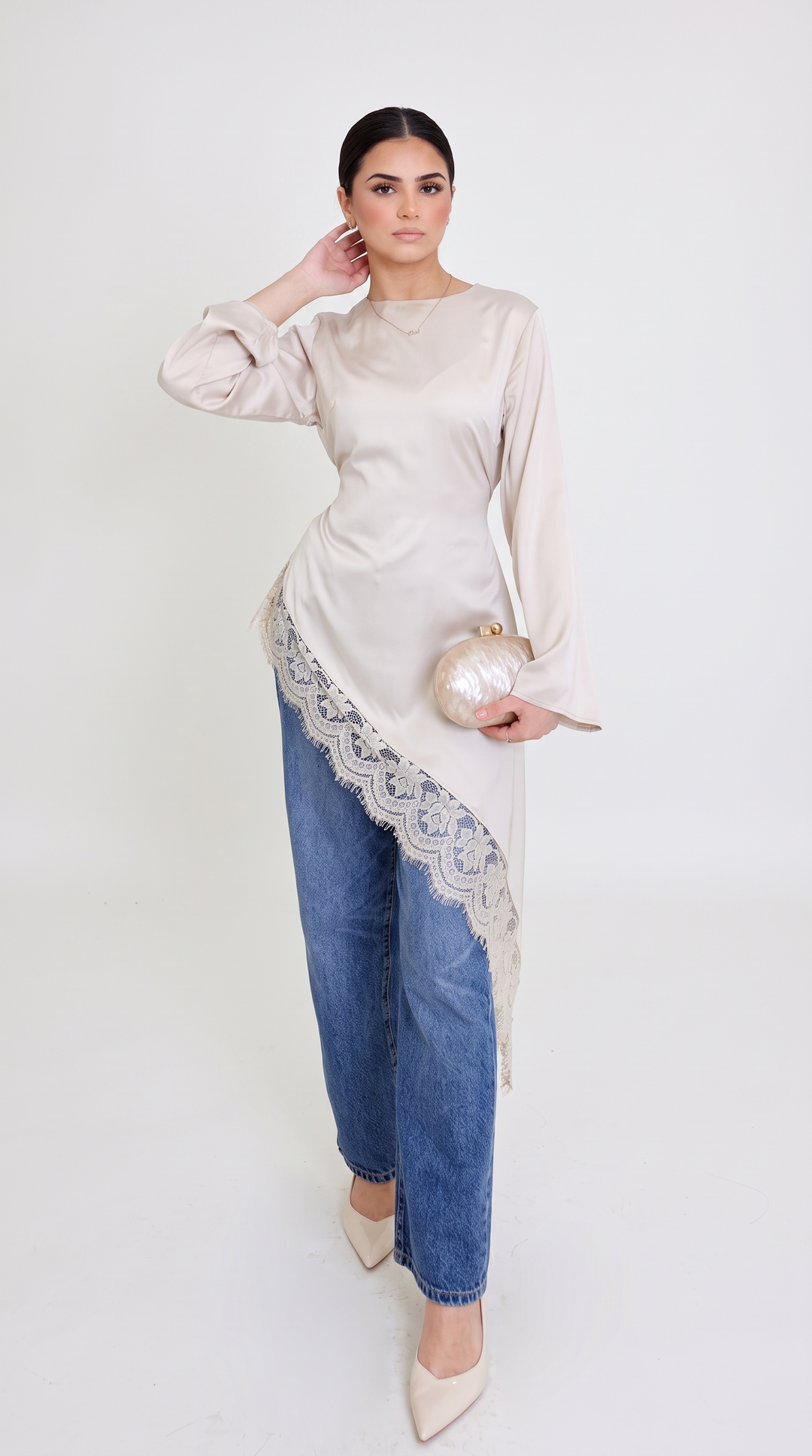 Liora lace high-low top - front