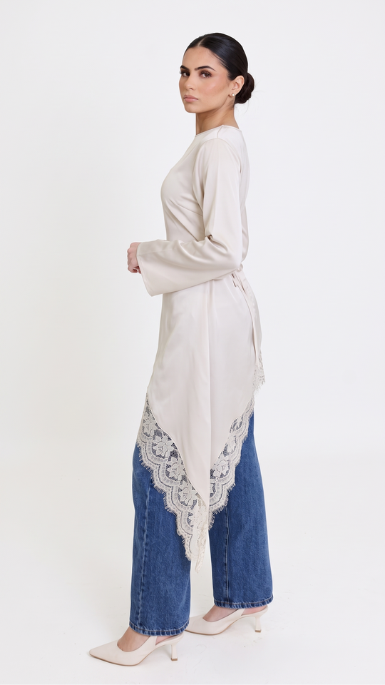 Liora lace high-low top