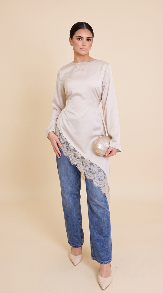 Liora lace high-low top - beige backdrop